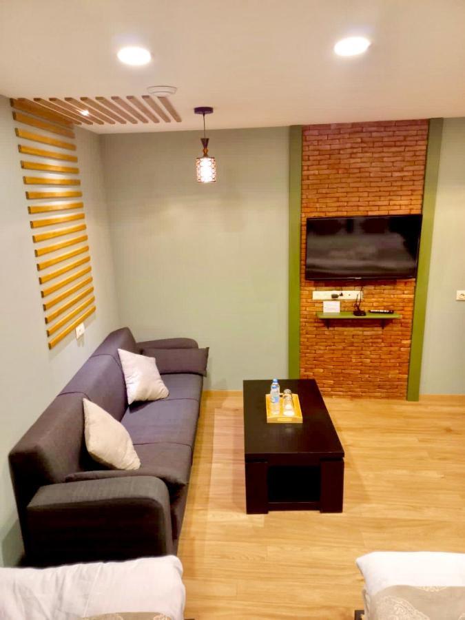 Old Town Mtatsminda Hotel Tbilisi Luaran gambar